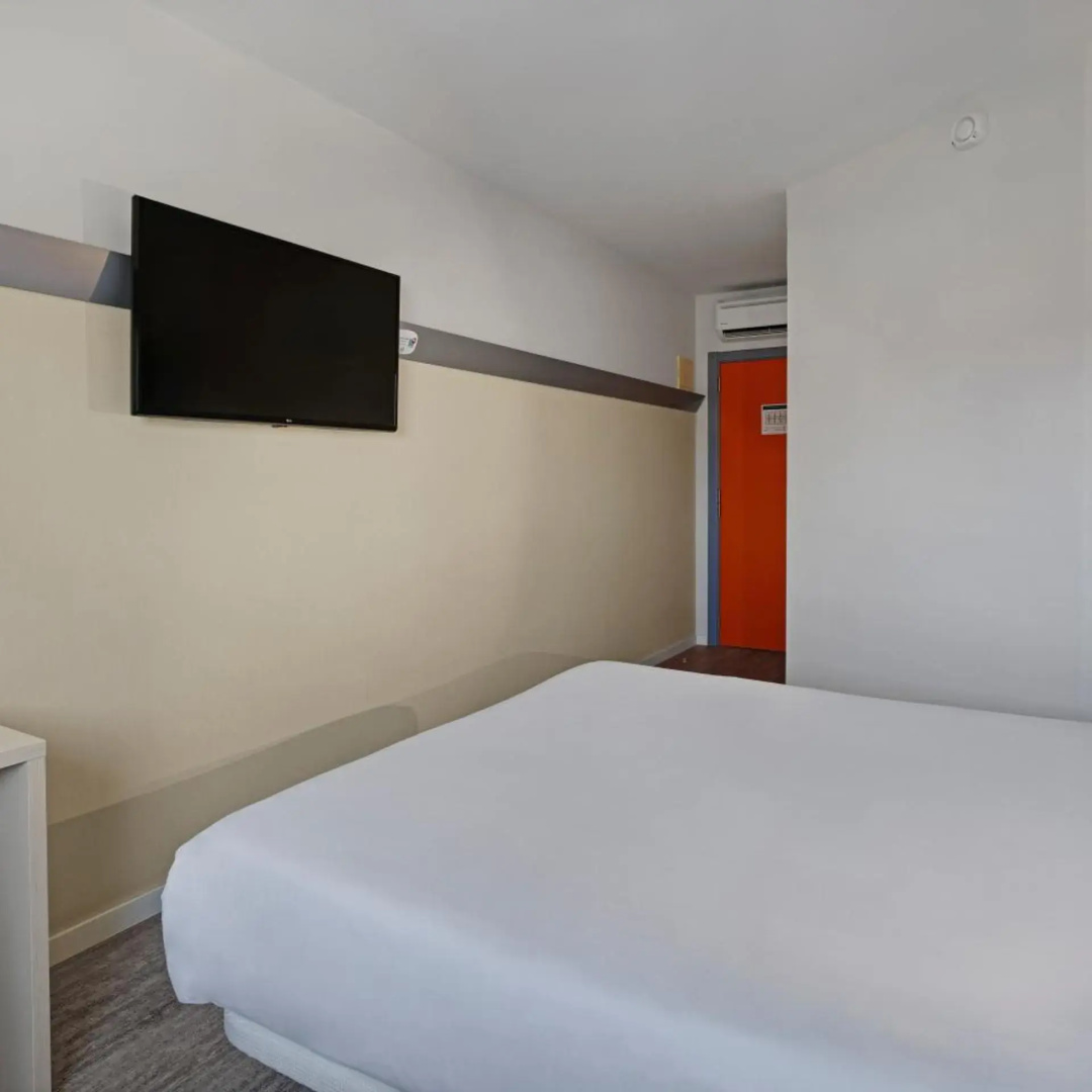 Foto - B&B HOTEL Girona 2