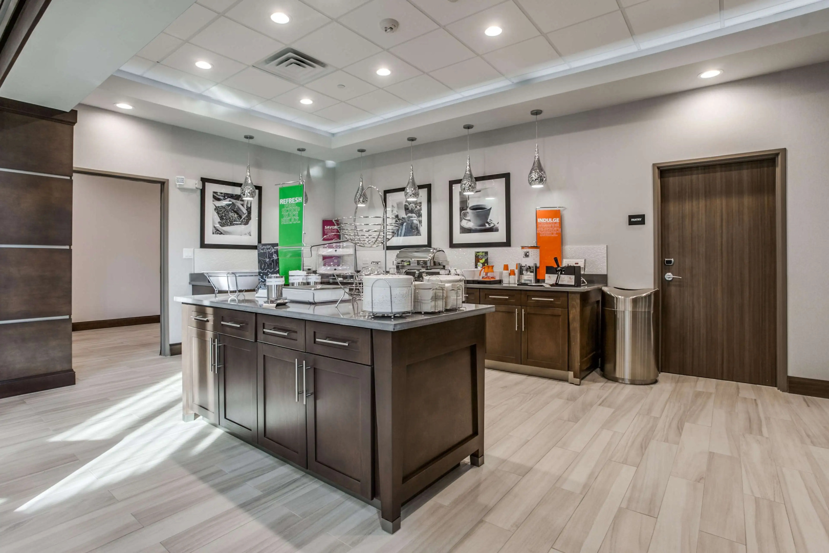 Photo - Hampton Inn & Suites Dallas-Central Expy/North Park Area