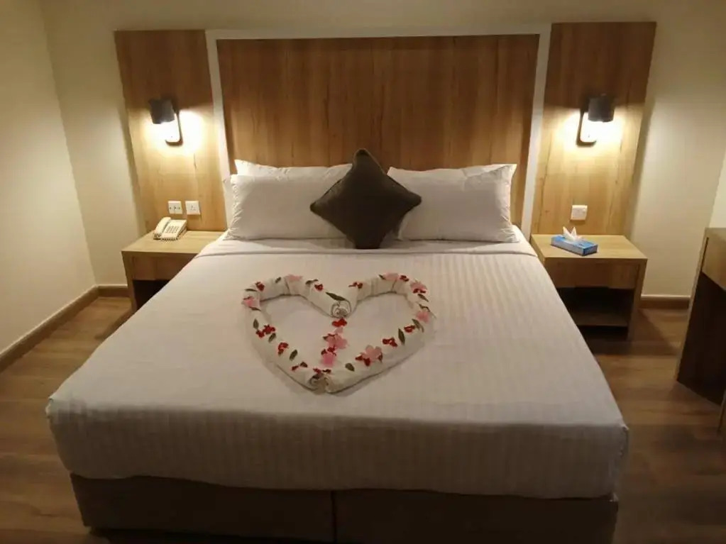 Photo - Towlan Khurais