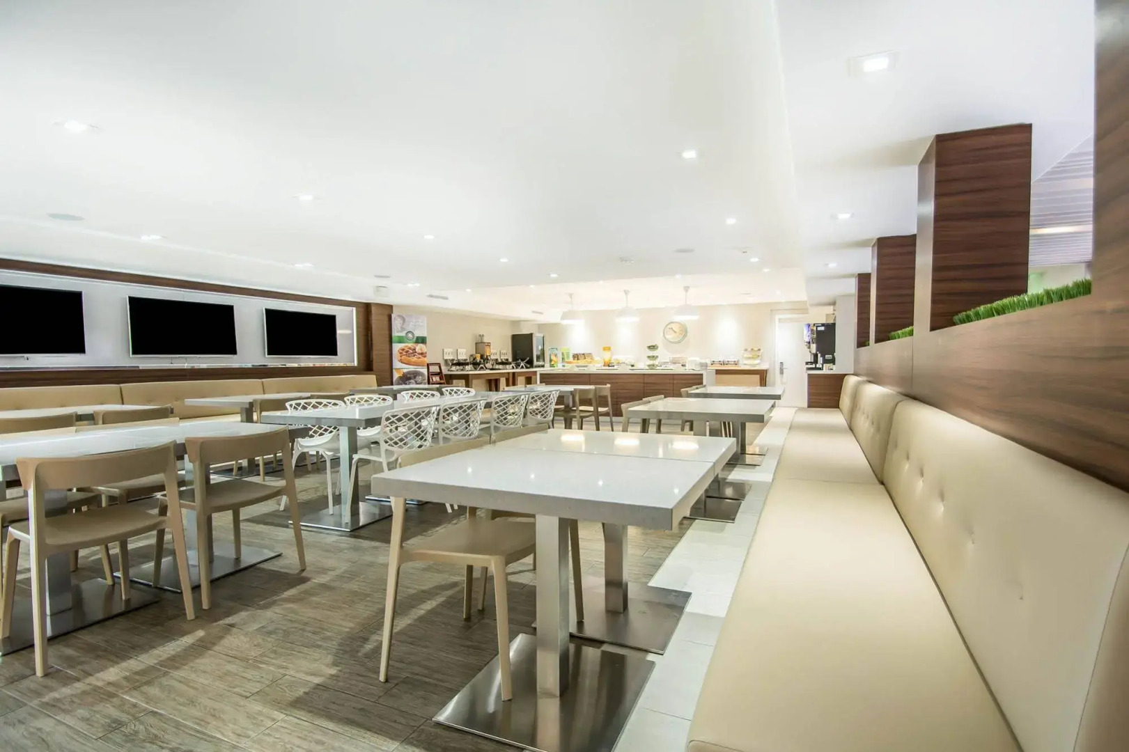 Foto - Quality Inn & Suites By the Parks