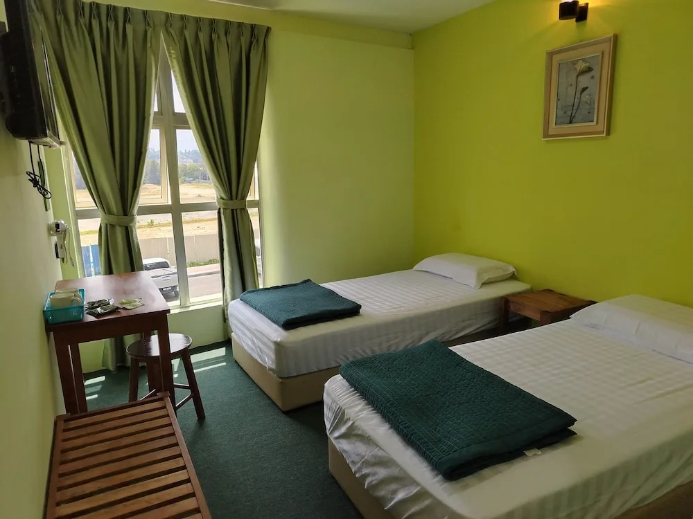 Hotel O Seremban Near SnowLim Wonderland Formerly M&N Hotel
