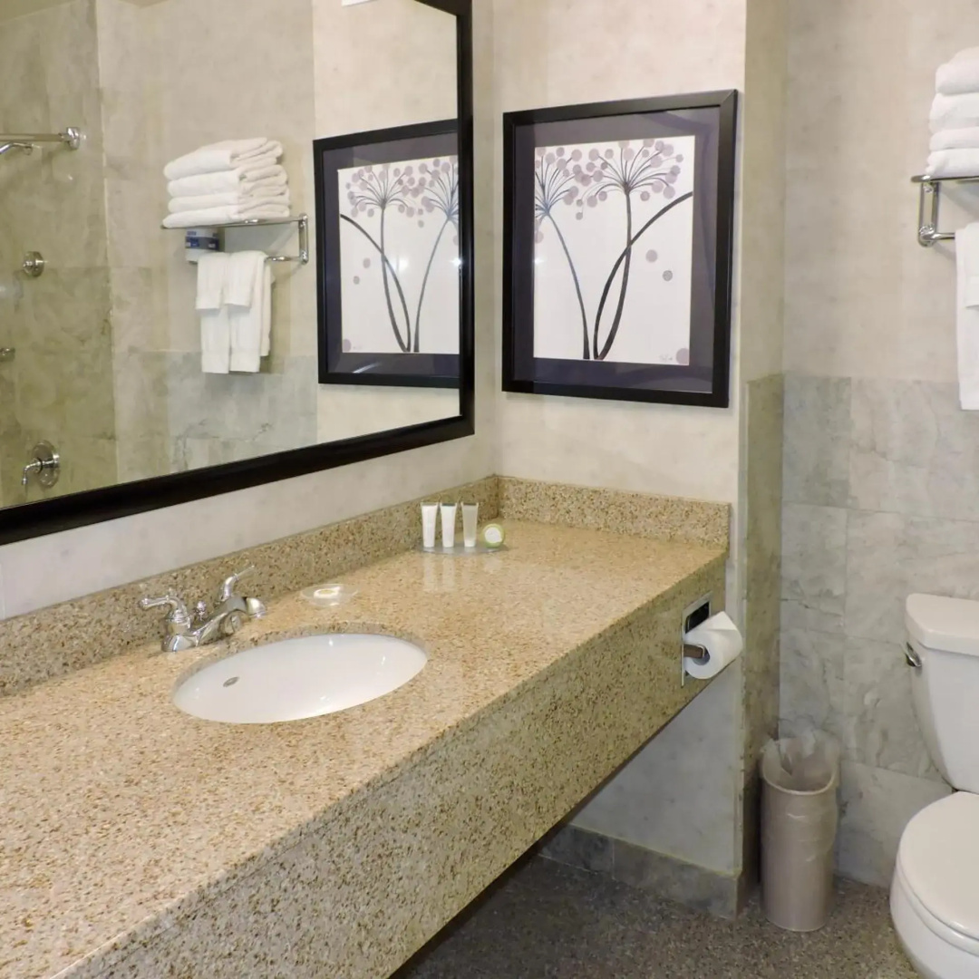 Foto - Marco LaGuardia Hotel & Suites