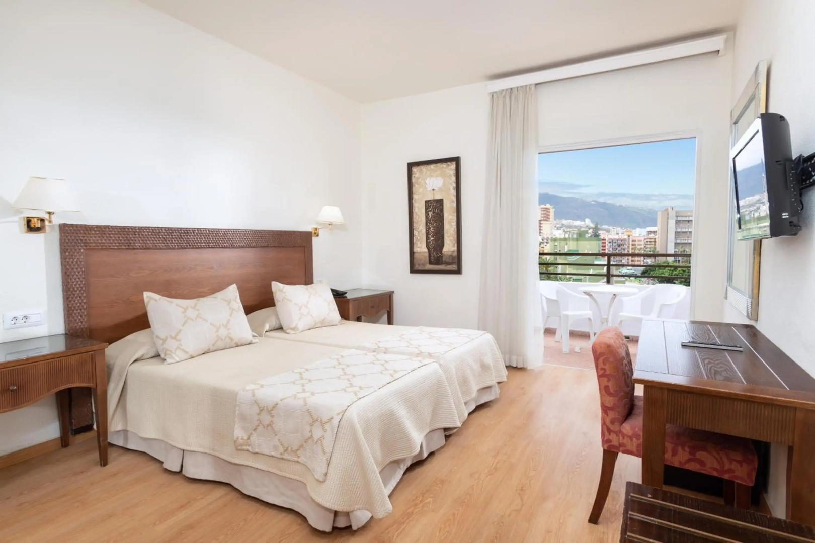 Photo - HC Hotel Magec