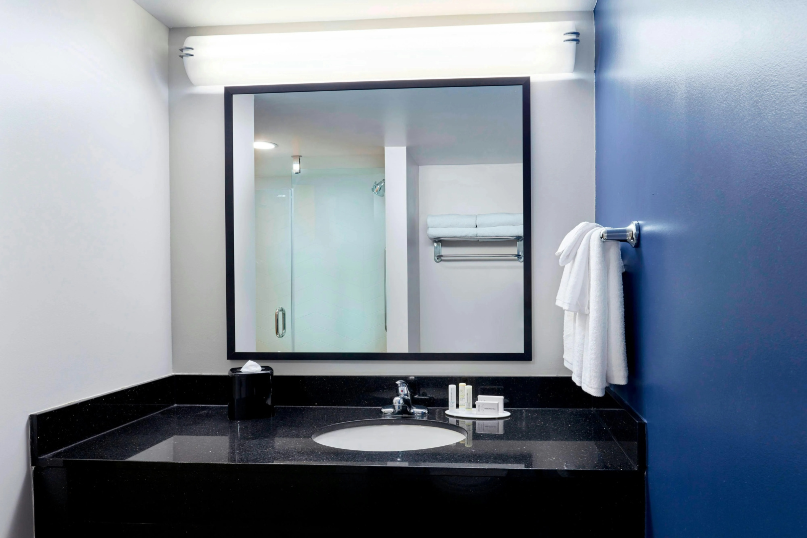 Photo - Fairfield Inn & Suites by Marriott Indianapolis Downtown