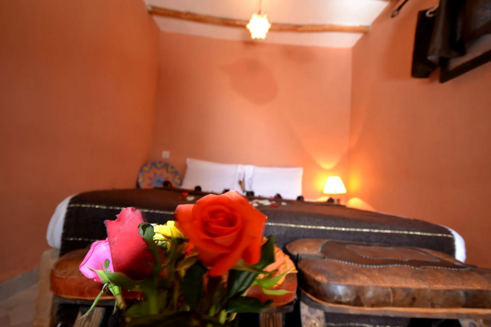 Photo - Riad white flowers