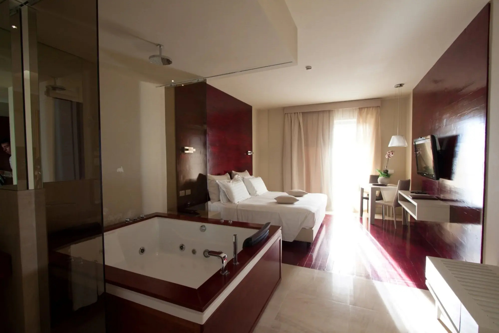 Photo - Main Palace Hotel