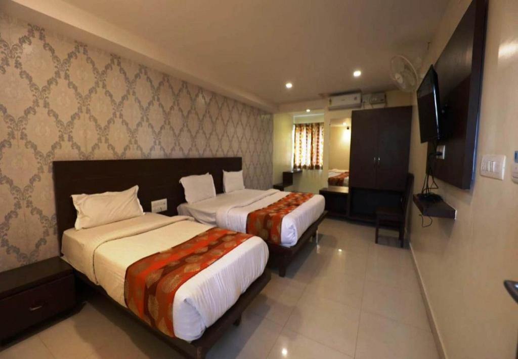 Silver Suite