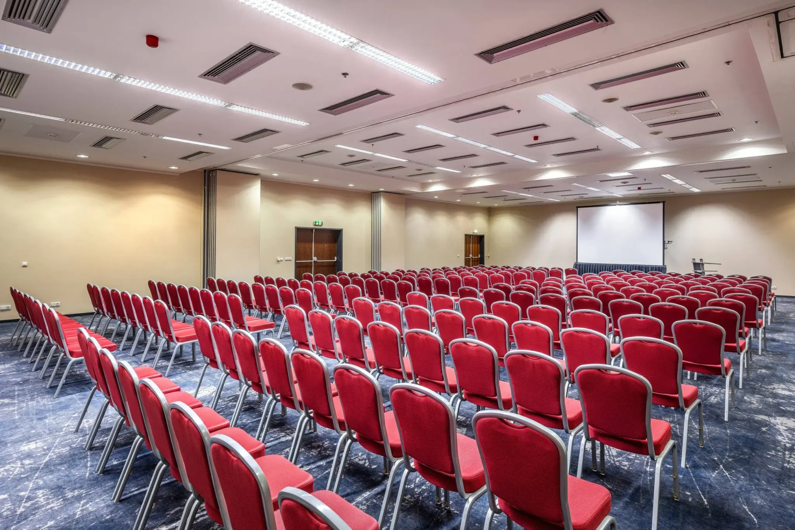 Photo - Courtyard by Marriott Prague Airport