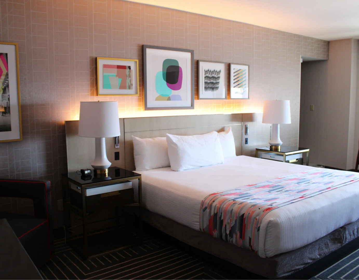 Photo - DOWNTOWN LAS VEGAS Beautiful Unit at 4 Queens Casino FREMONT