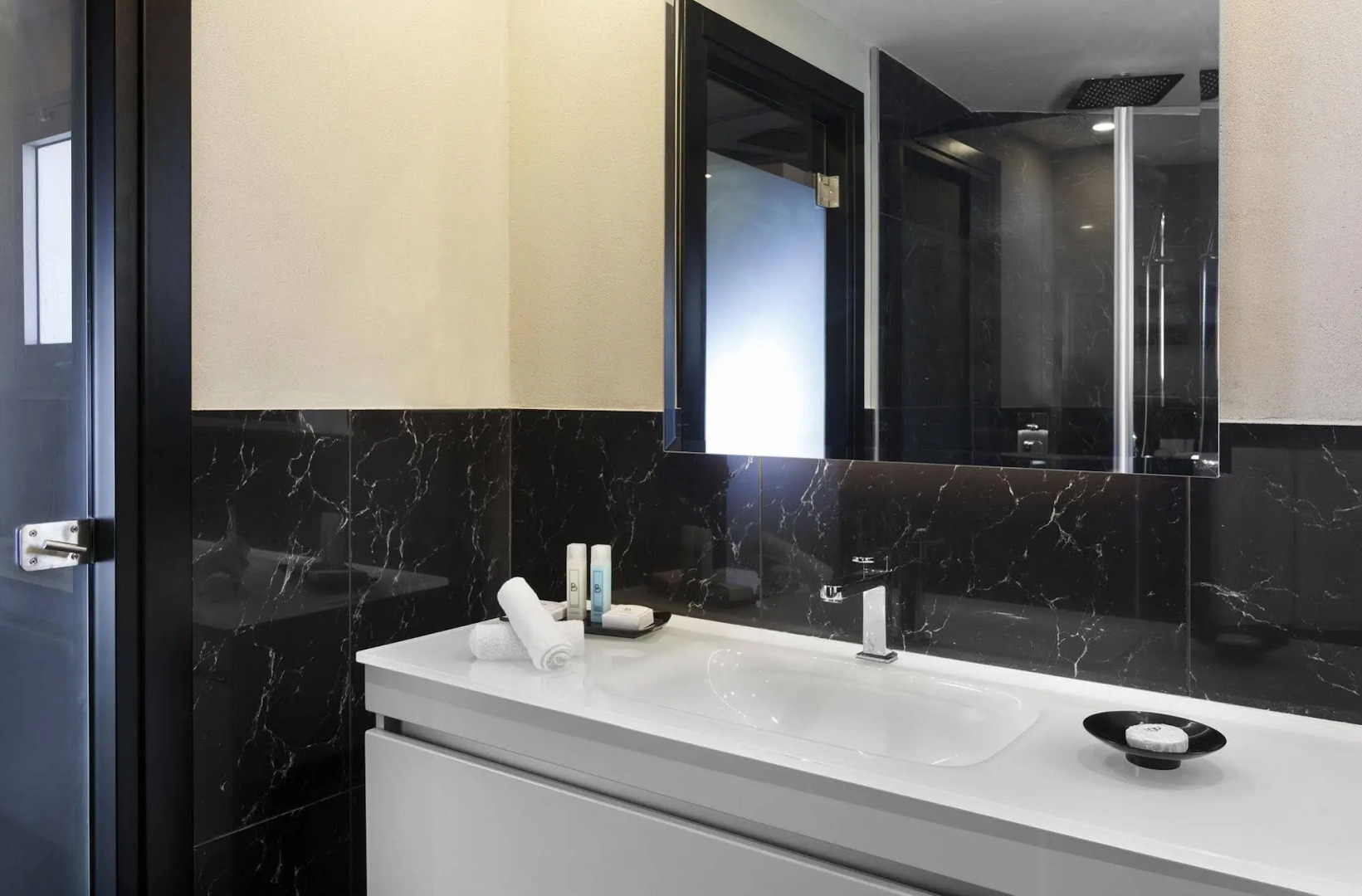 Photo - PLAY Seaport Suite Hotel TLV