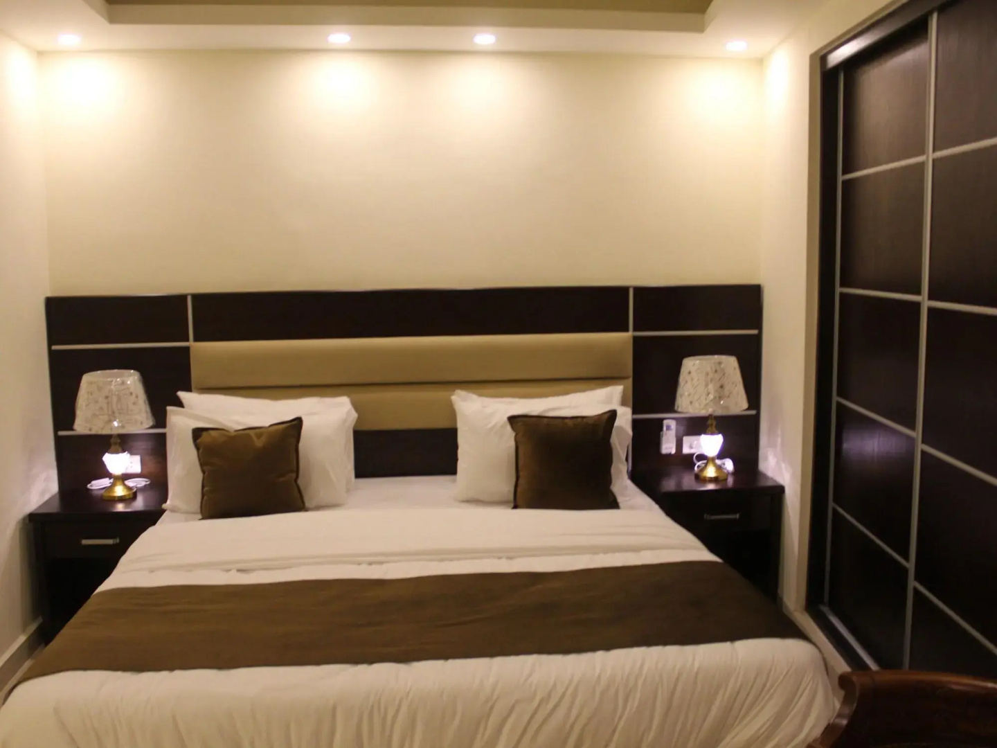 Photo - Shaqilath Hotel