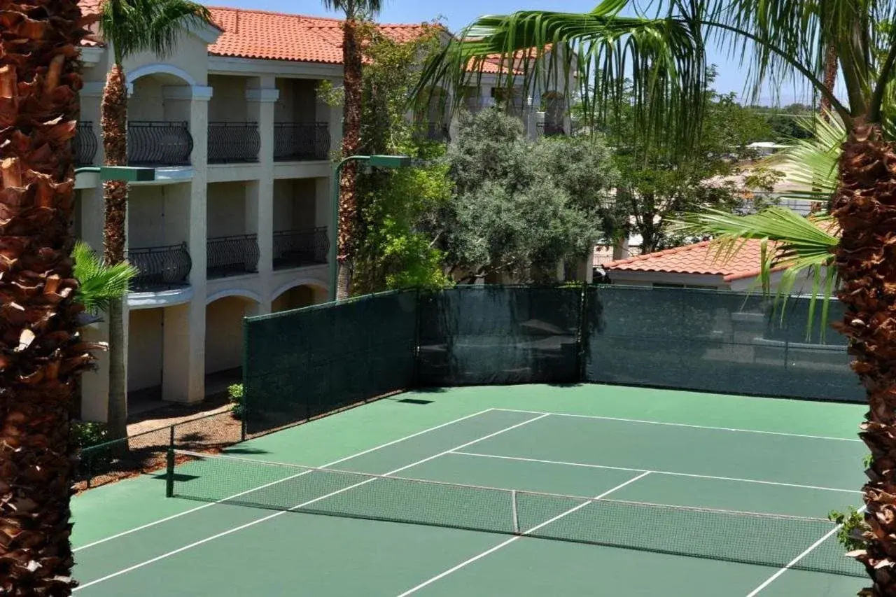 Photo - Club De Soleil All-Suite Resort