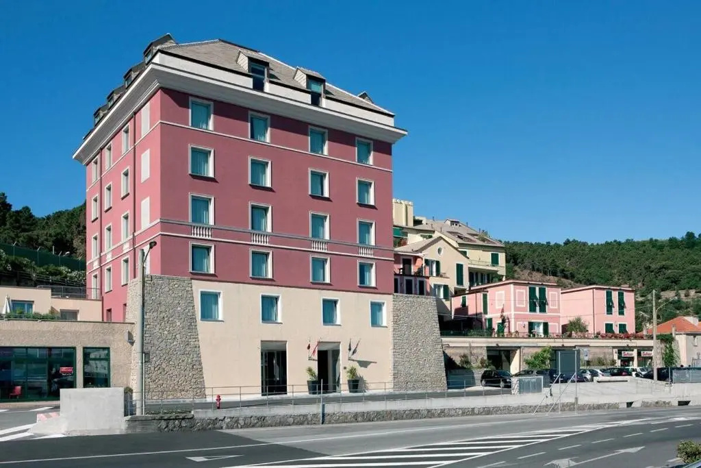 Photo - Sea Art Hotel
