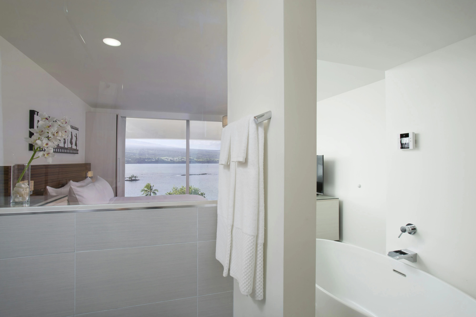 Photo - Grand Naniloa Hotel Hilo - a Doubletree by Hilton