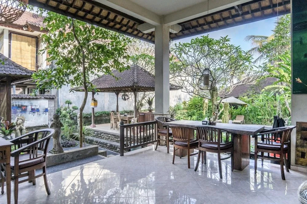 Photo - Sari Bamboo Bungalows