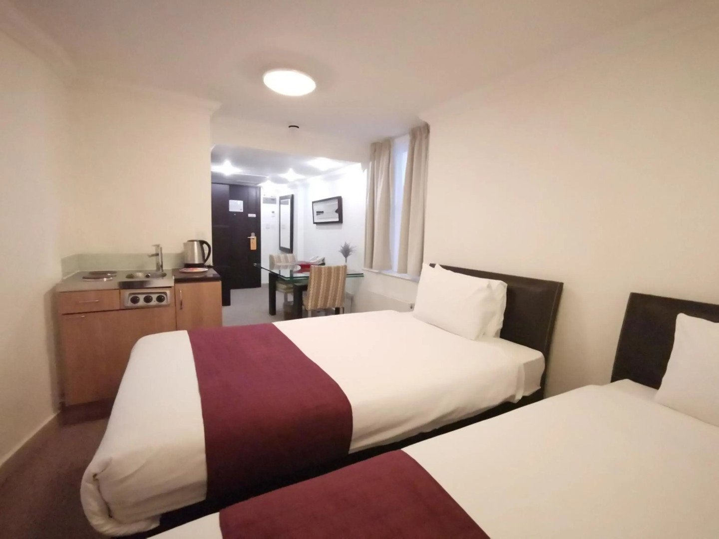 Photo - The Royale Chulan Hyde Park Hotel