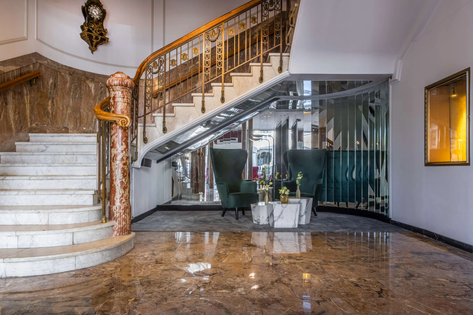 Photo - Radisson Blu Hotel Schwarzer Bock Wiesbaden