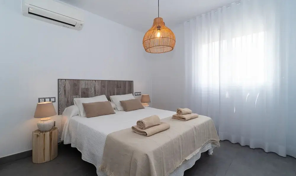 Photo - Sur Suites La Dorada, centricos soleados a pocos metros de la Playa y con Parking Opcional