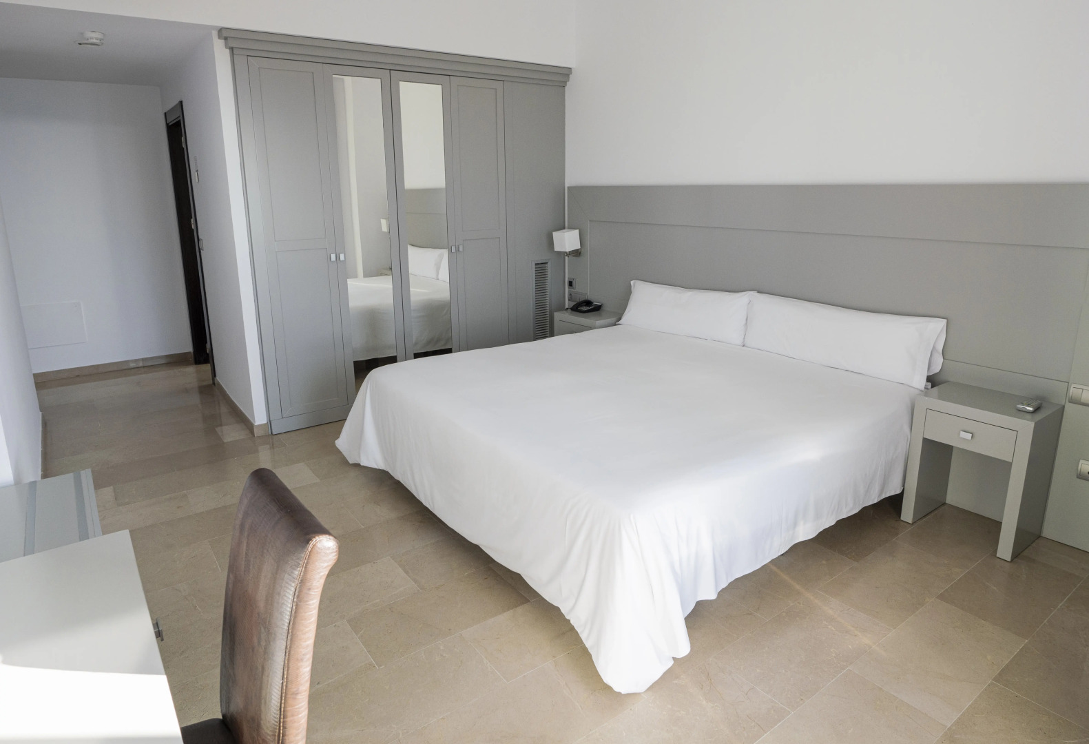 Photo - Senator Águilas