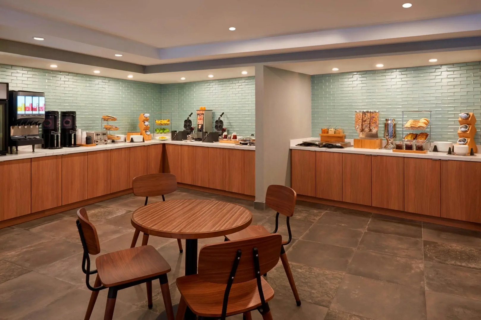 Photo - Fairfield Inn by Marriott Montreal Downtown