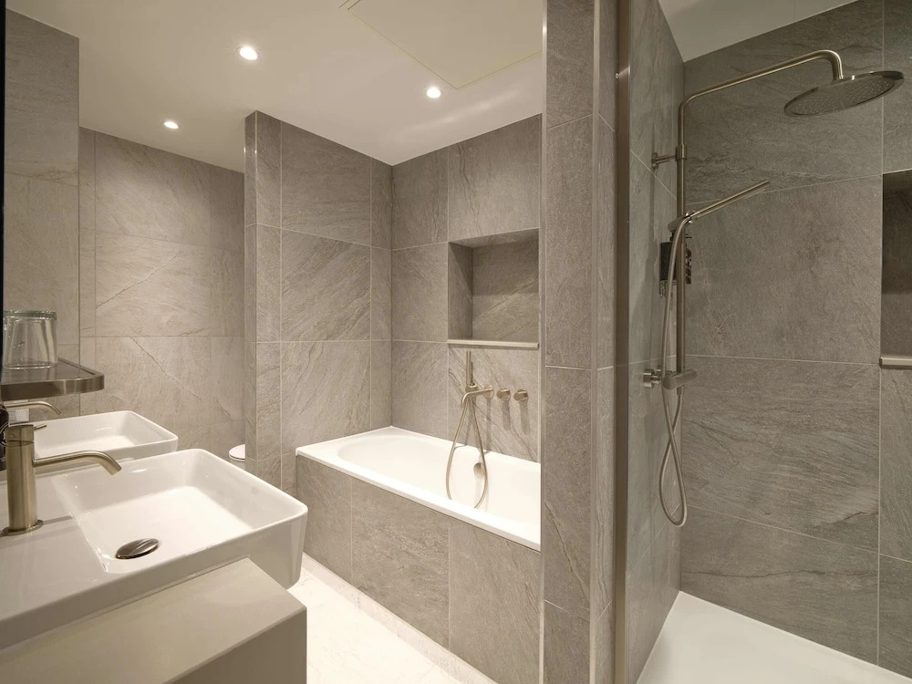 Photo - The Resident Edinburgh