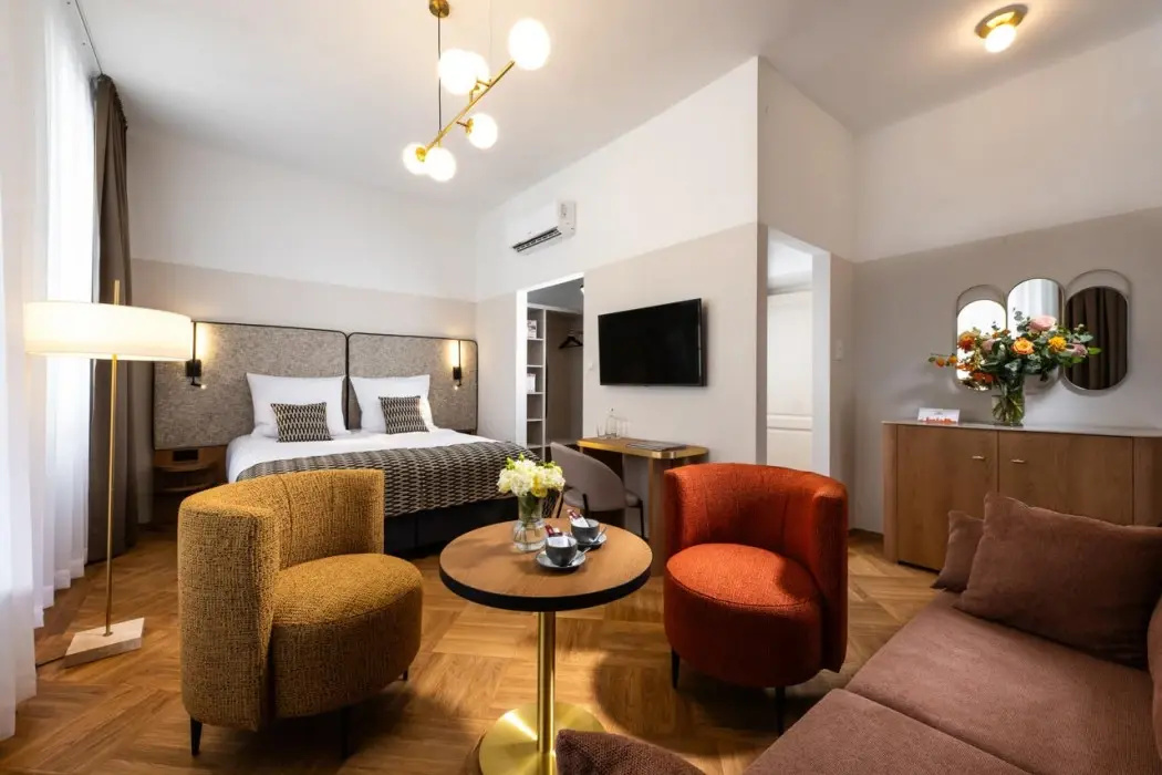 Photo - Palladian Hotel