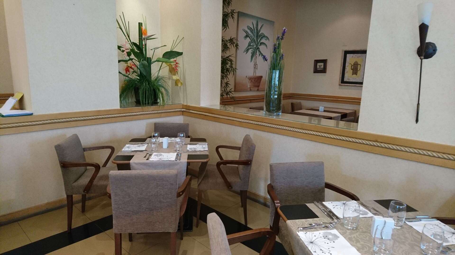 Photo - Riviera Hotel