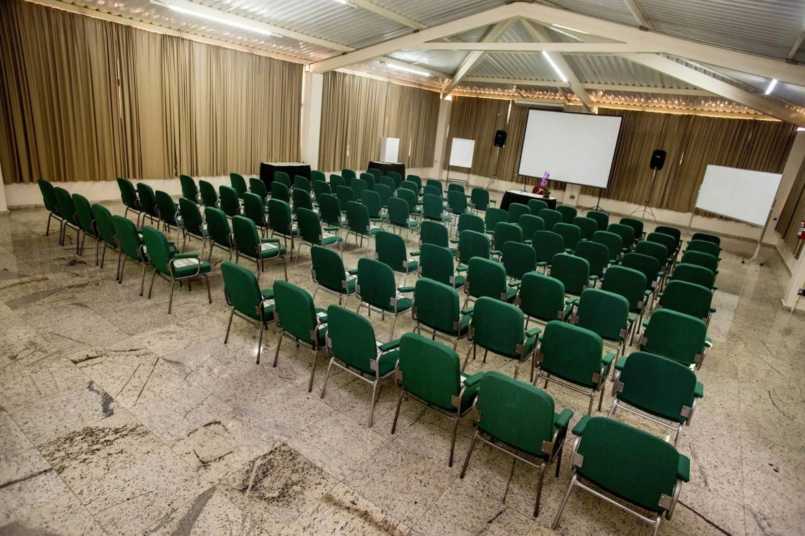 Foto - Hotel Golden Park Campinas Viracopos By Nacional Inn