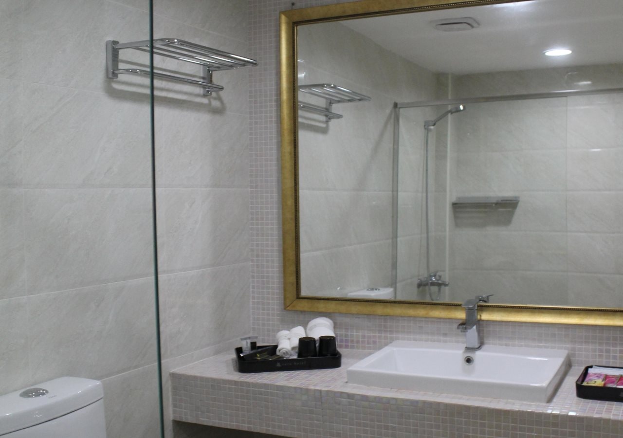 Townhouse Oak Vera Hotel Near Clark International Airport
