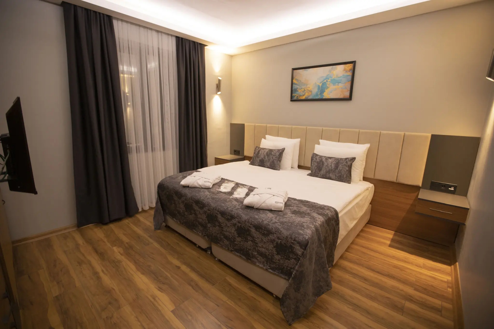 Photo - Divares Luxury Hotel