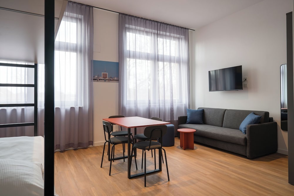Foto - Homaris Rummelsburg Studios
