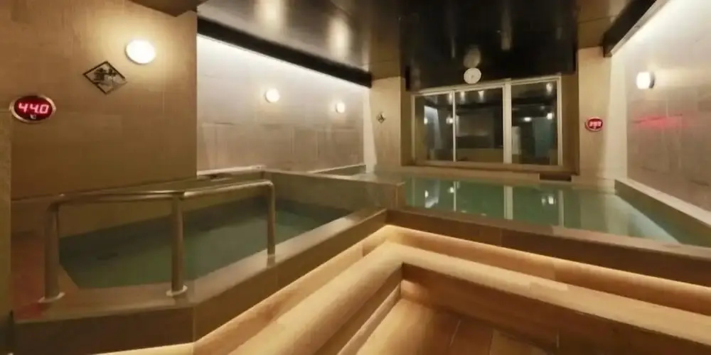 Photo - Rembrandt Cabin & Spa Shimbashi - Caters to Men