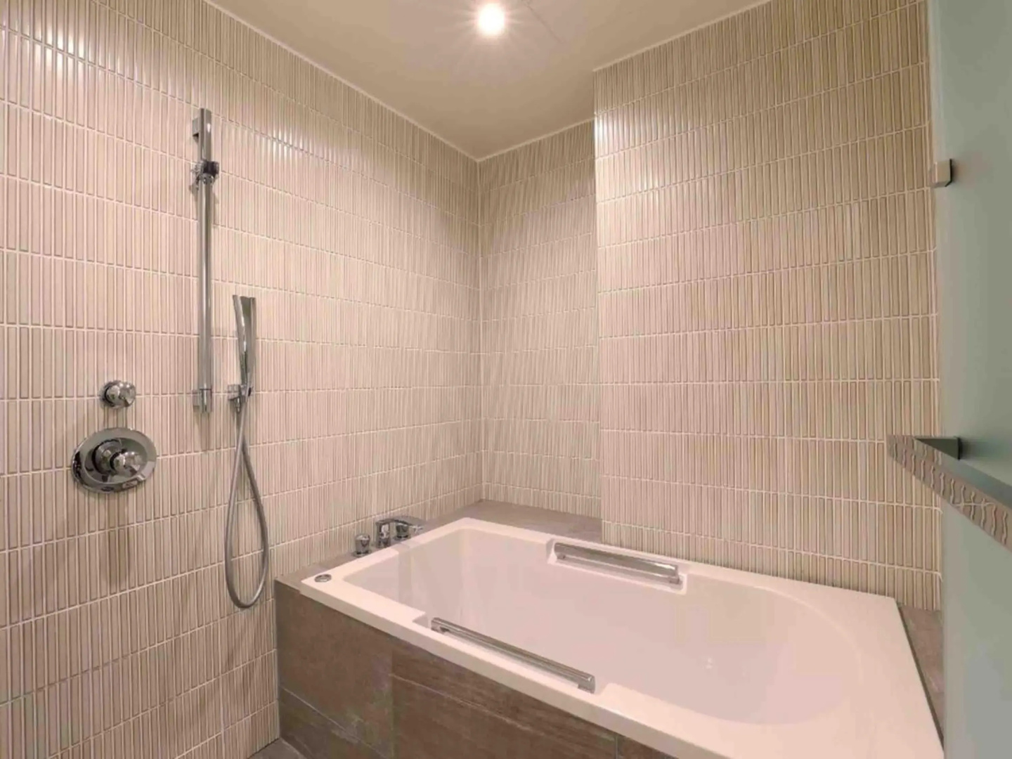 Photo - Nishitetsu Grand Hotel