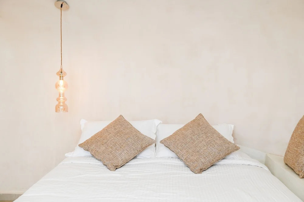 Photo - White Curves Santorini