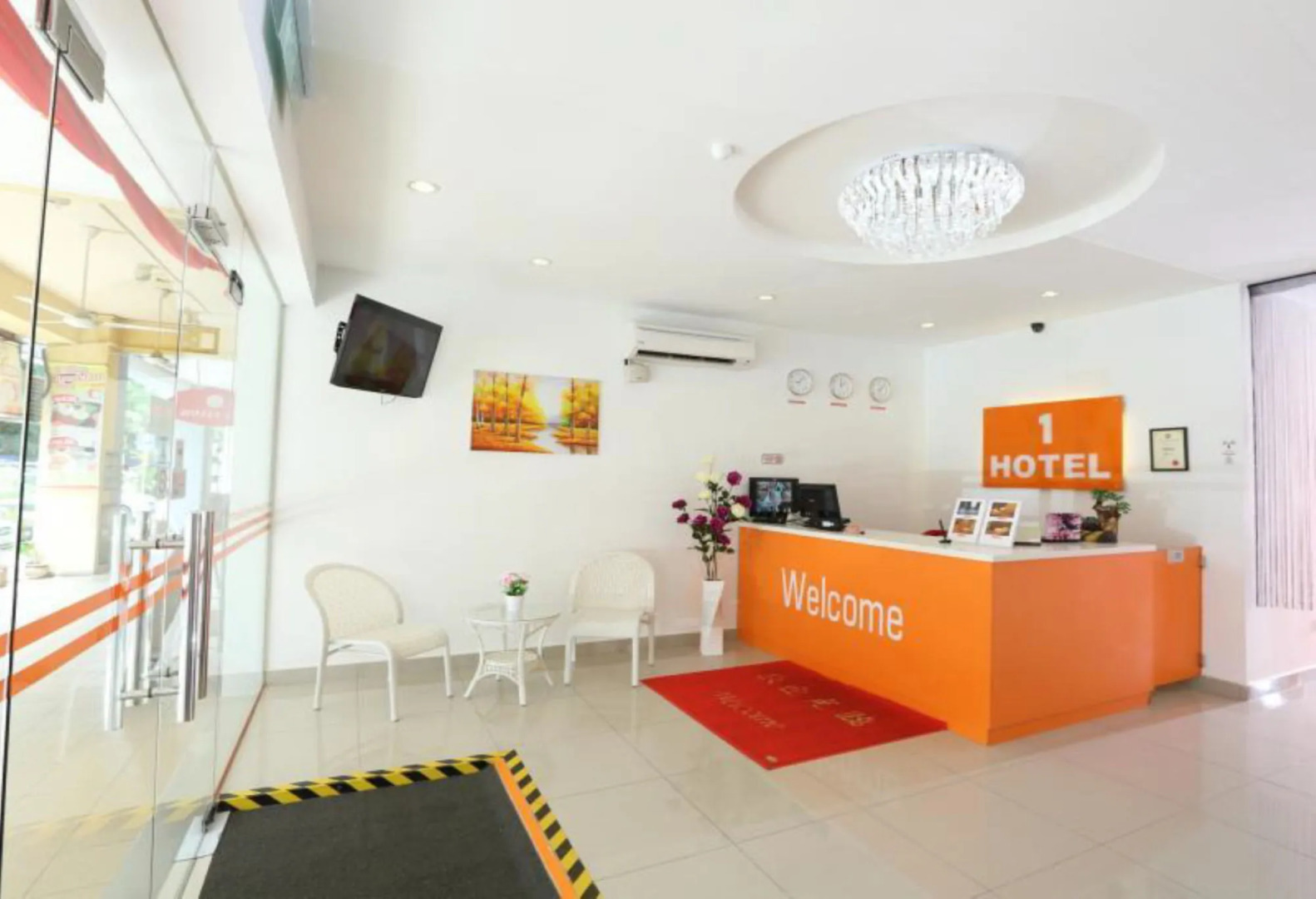 Photo - 1 Hotel Taman Connaught