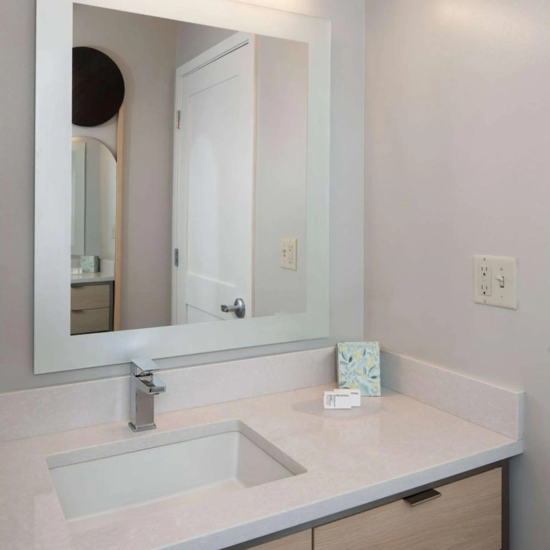 Photo - Sonesta Simply Suites Falls Church