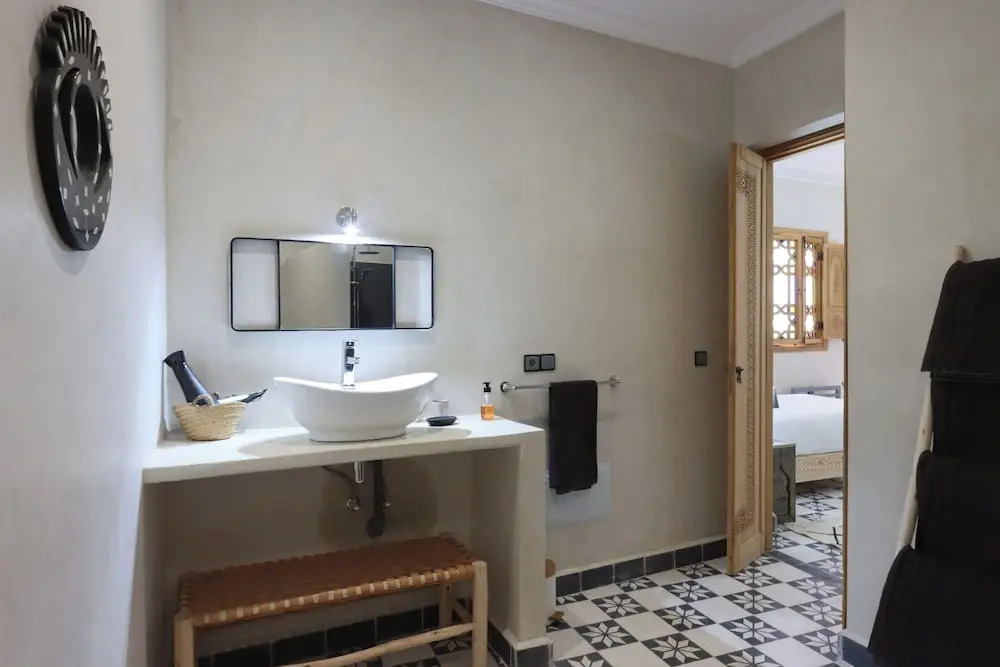 Photo - Riad Banatti