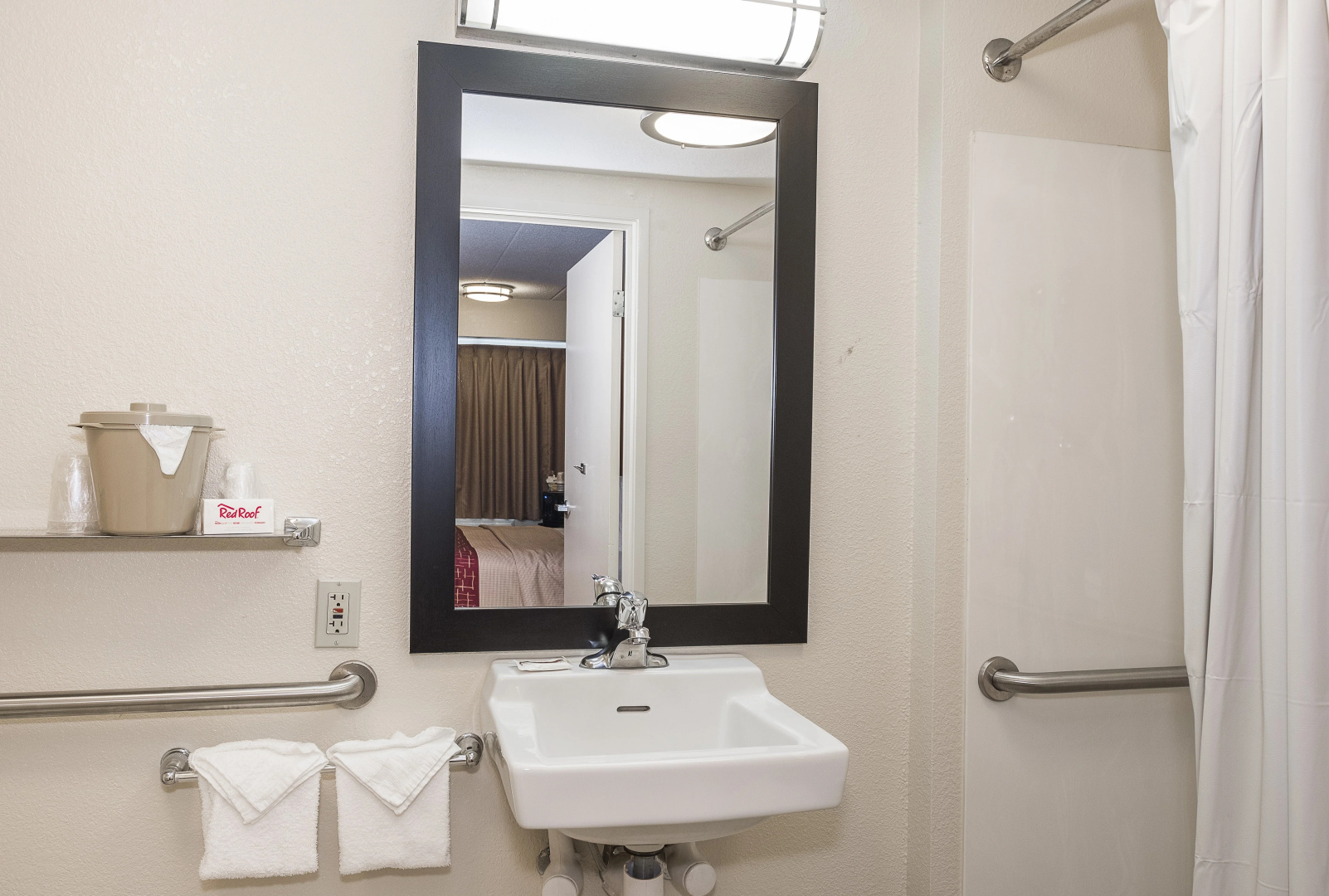 Foto - Red Roof Inn PLUS+ Boston - Framingham