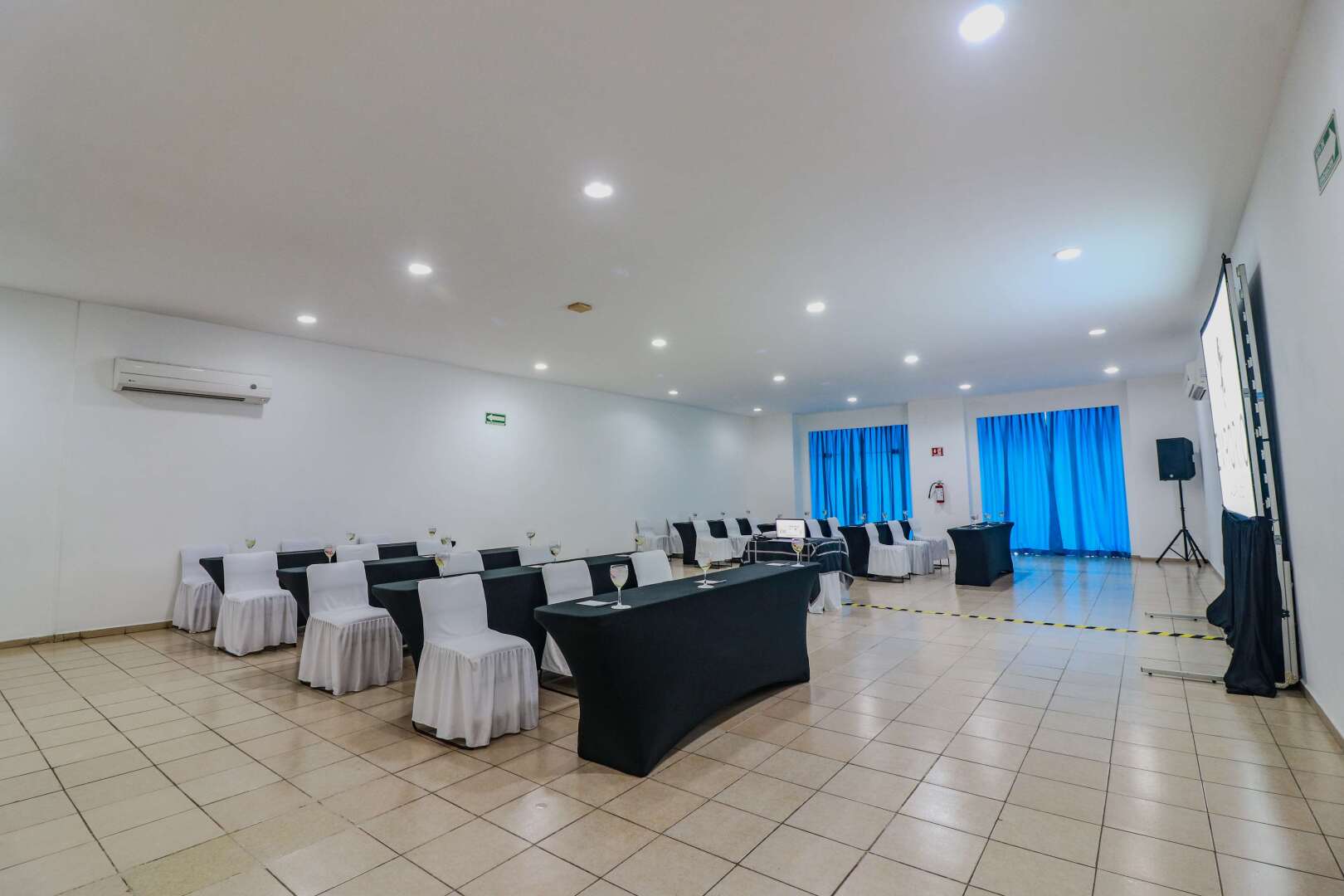 Photo - Emporio Acapulco