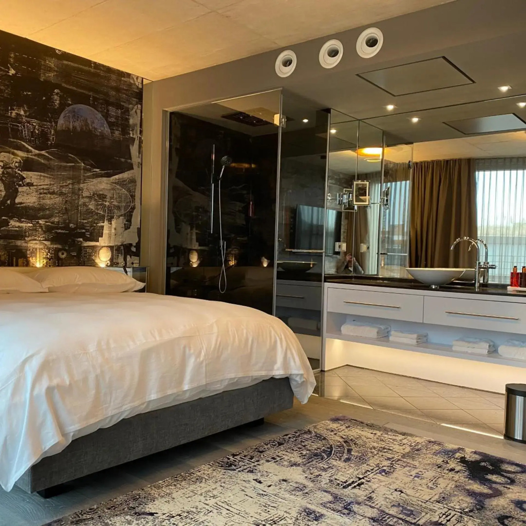 Photo - Savoy Hotel