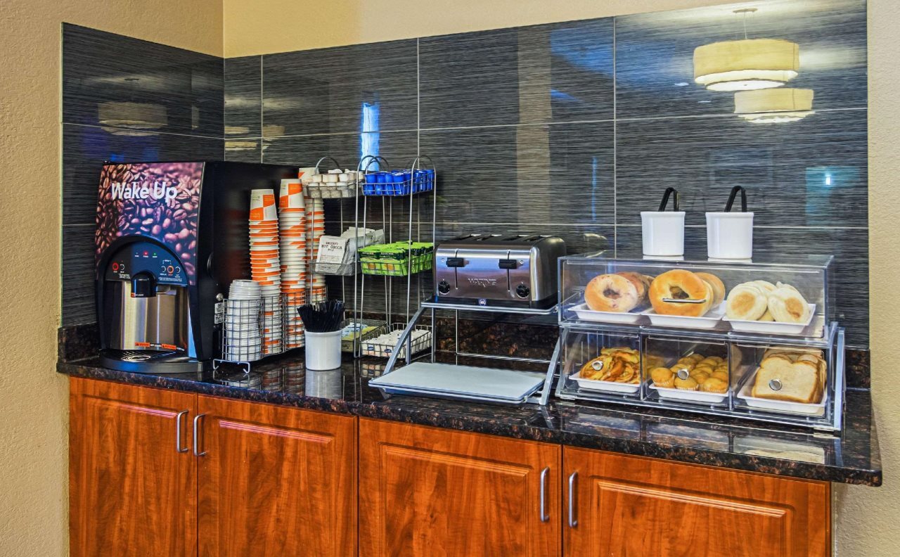 Photo - Comfort Suites Grayslake near Libertyville North