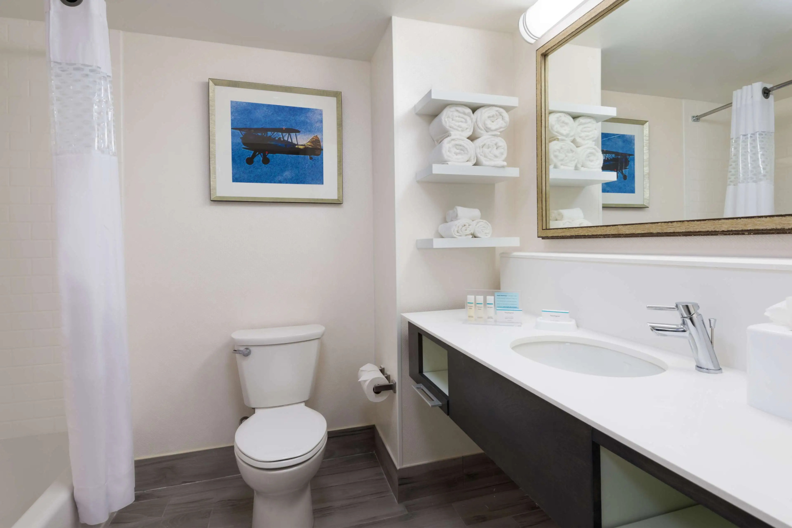 Photo - Hampton Inn & Suites Tampa Airport Avion Park Westshore