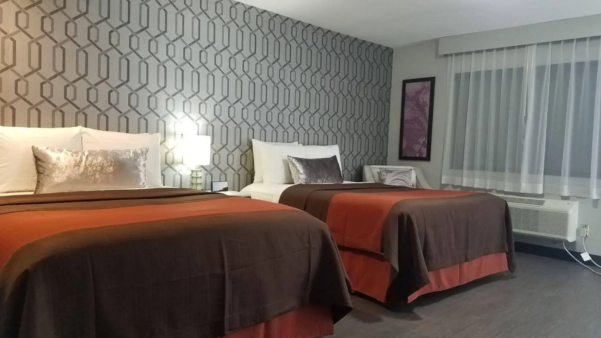 Photo - Sunset West Hotel, SureStay Collection by Best Western