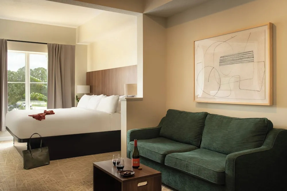 Foto - The Point Hotel & Suites