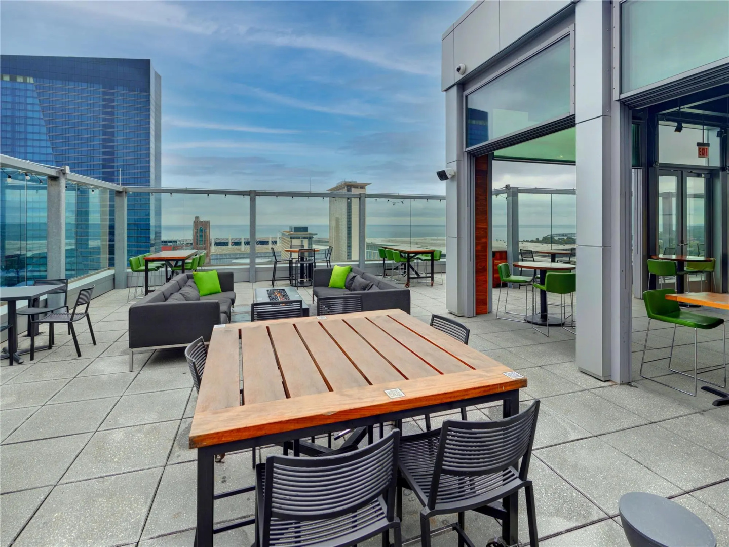Photo - Hilton Garden Inn Chicago McCormick Place