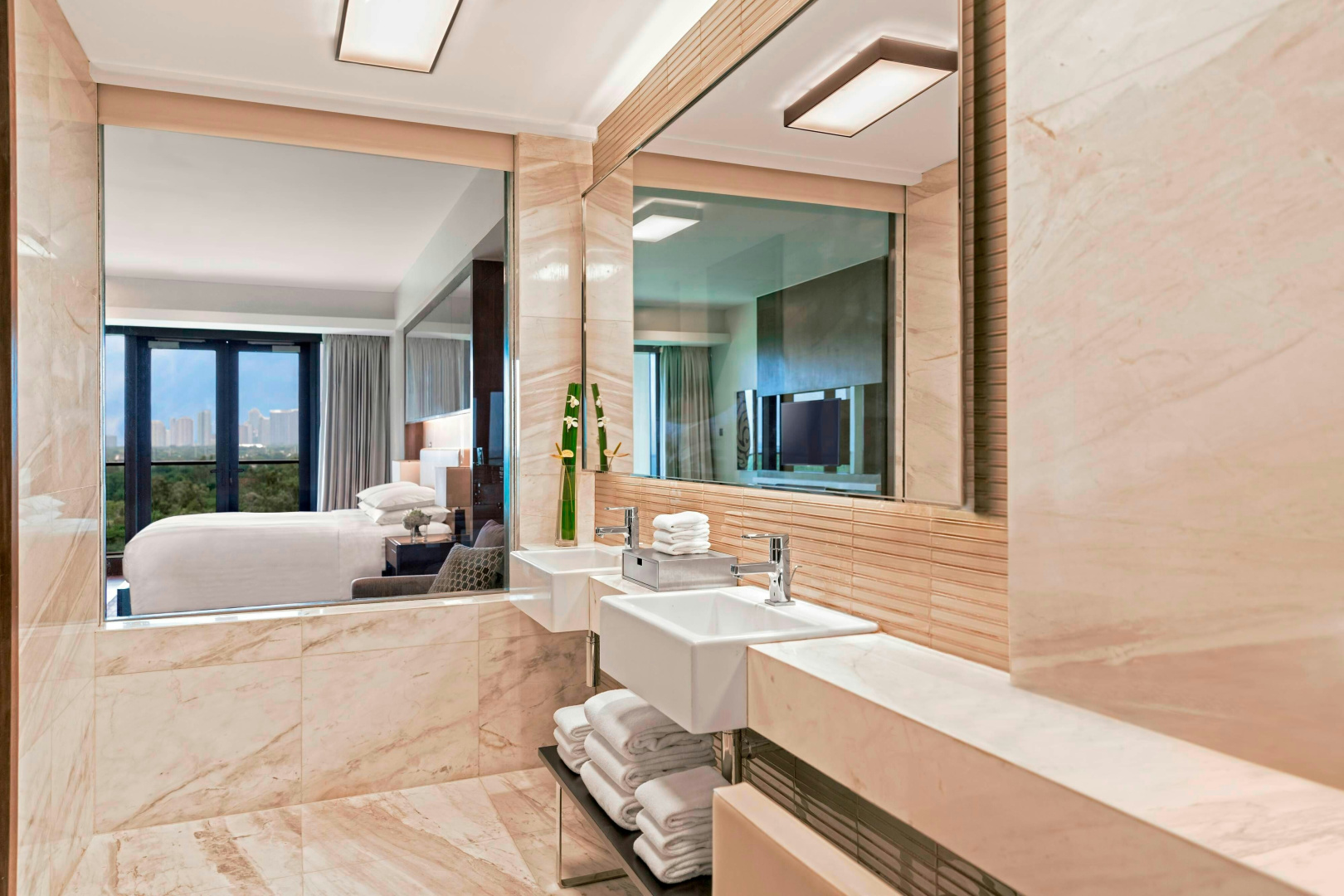 Photo - Manila Marriott Hotel at Newport World Resorts