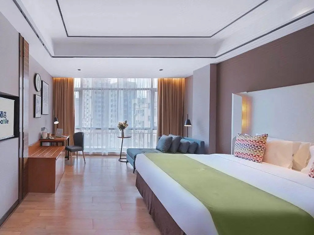 Campanile Hotel Shenzhen Honghuashan Metro Station