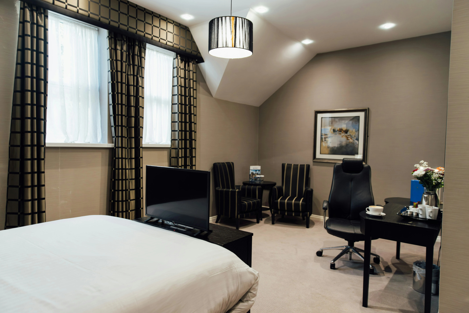 Photo - The Malone Hotel