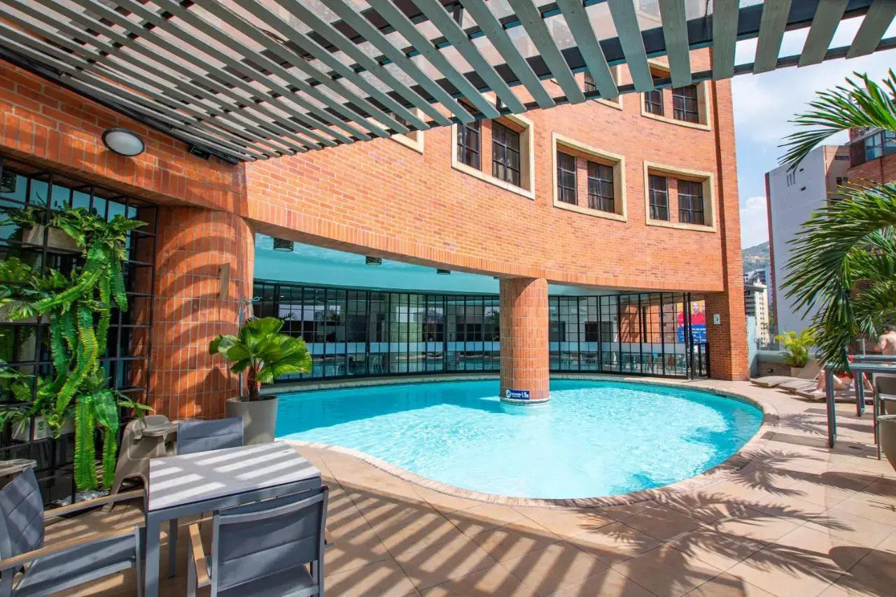 Photo - Hotel Dann Carlton Cali