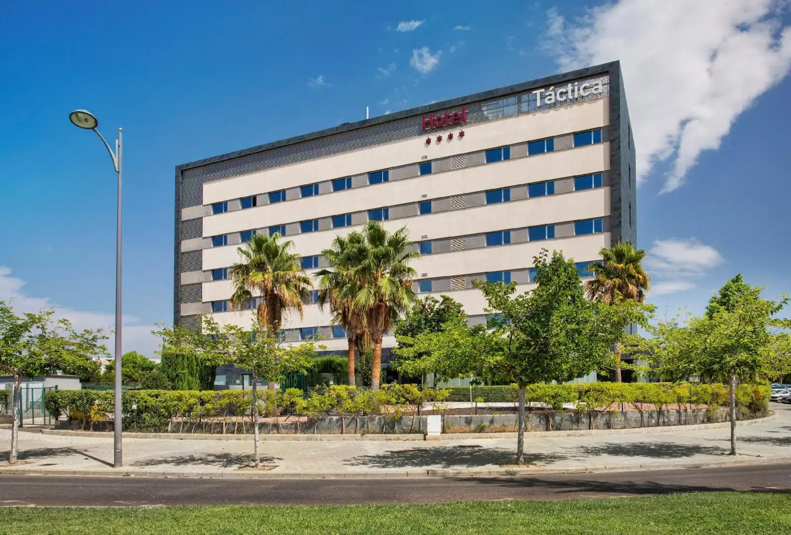 Foto - AZZ Valencia Táctica Hotel